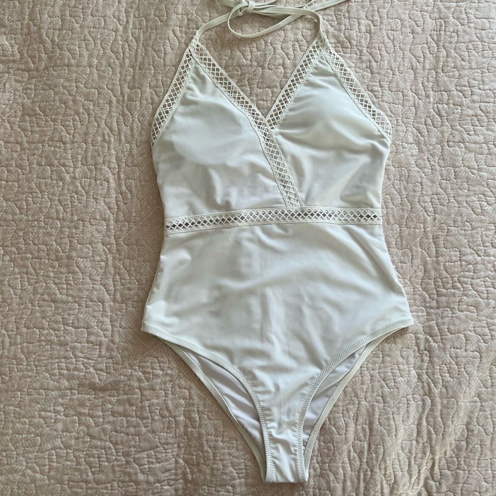 Cupshe White Lattice Plunge V-neckline One Piece Swimsuit S